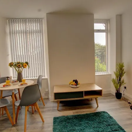 Bright & Stylish Apartment Dundee Exterior photo