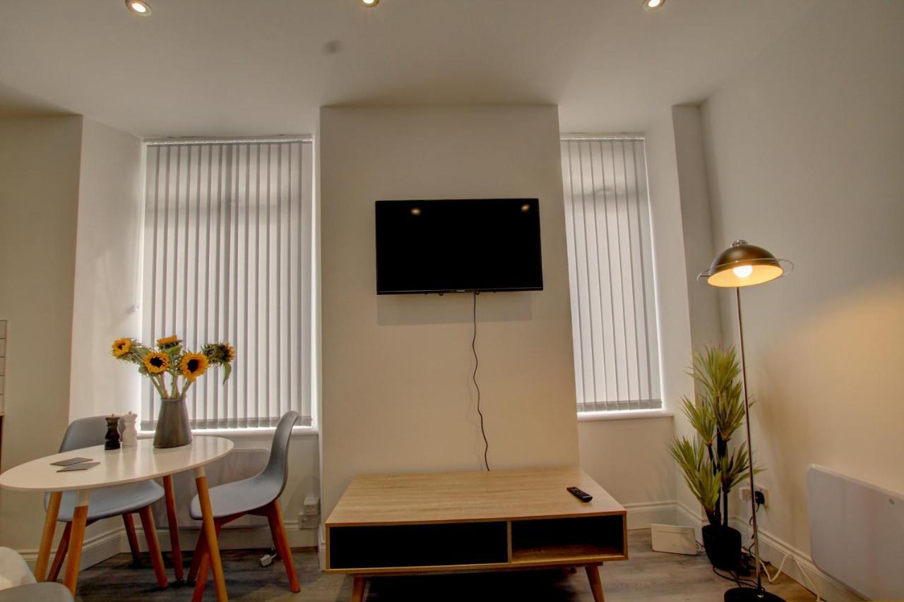 Bright & Stylish Apartment Dundee