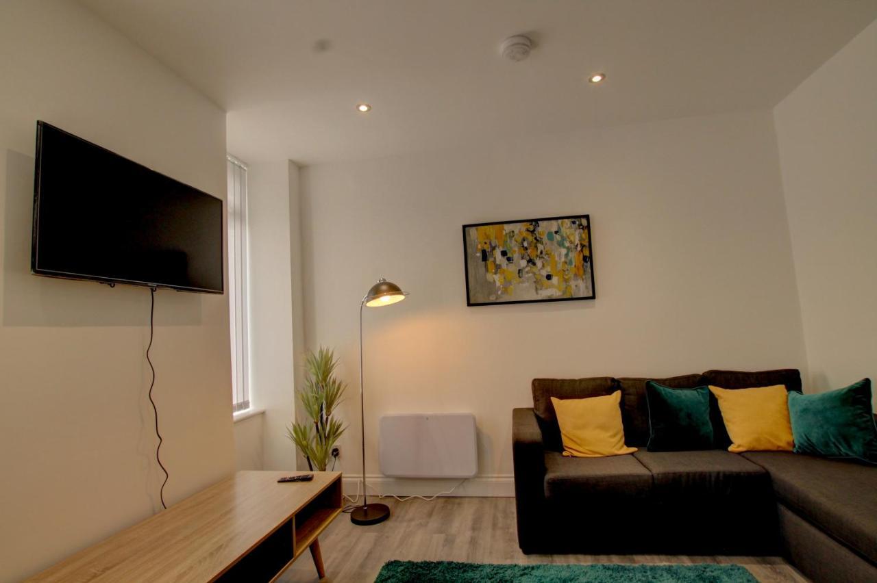 Bright & Stylish Apartment Dundee